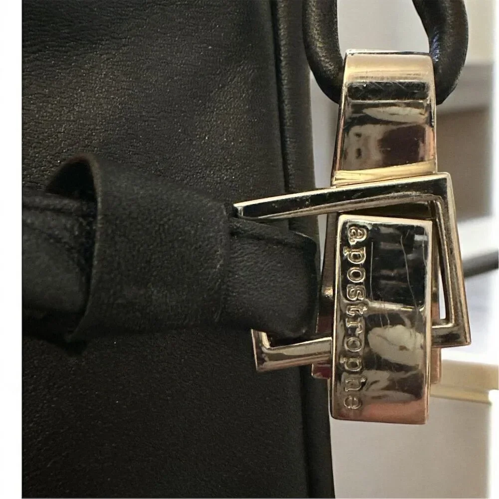 Apostrophe Women's Black Leather Crossbody Shoulder Bag Medium Size